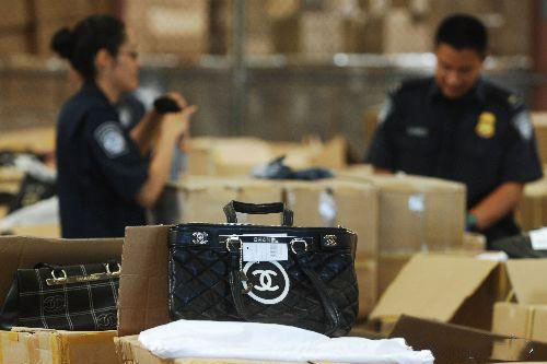 美國海關(guān)查驗(yàn)