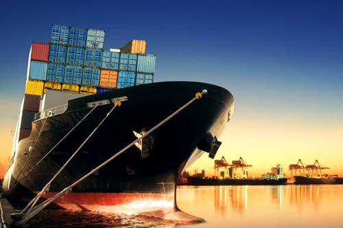 FBA海運到美國的費用除了基本費用外，還有相關(guān)的附加費和雜費