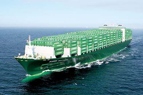 根據(jù)客戶(hù)需求多渠道保障艙位和提高時(shí)效